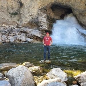 Meet your Posher, Carnie